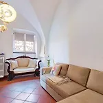 Residenza Stoechas White Albenga