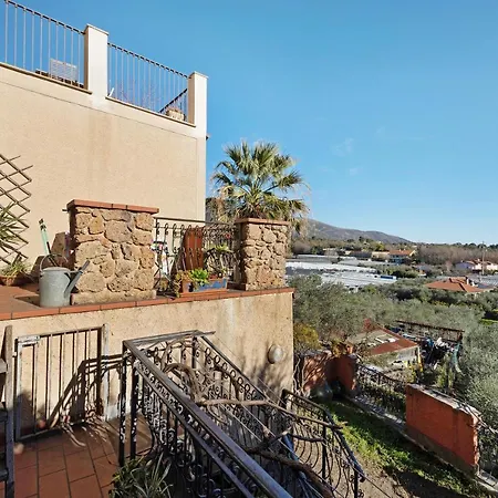 Residenza Stoechas White Apartment *