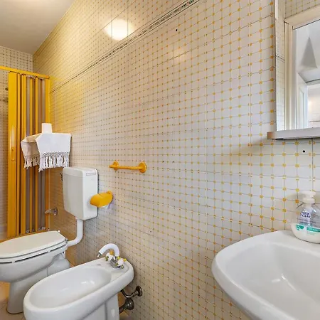 Residenza Stoechas White * Альбенга